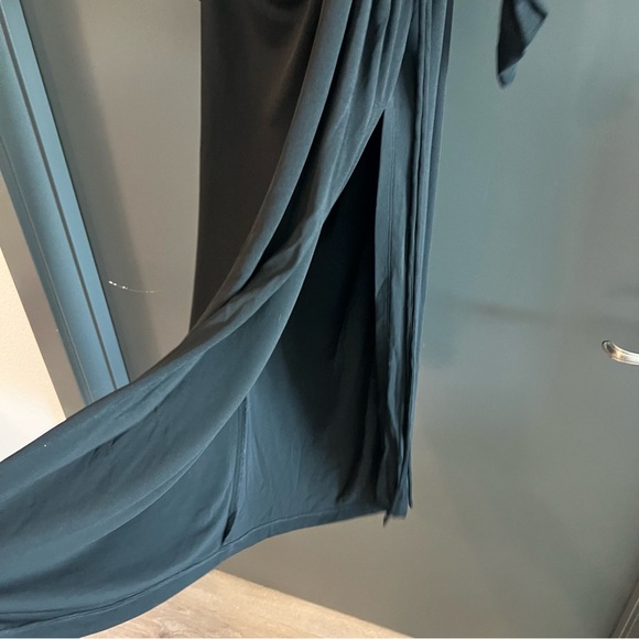 Dolce & Gabbana Cut Out Midi Dress In Nero Black Size IT 42 NEW! W/ tags - Picture 6 of 12